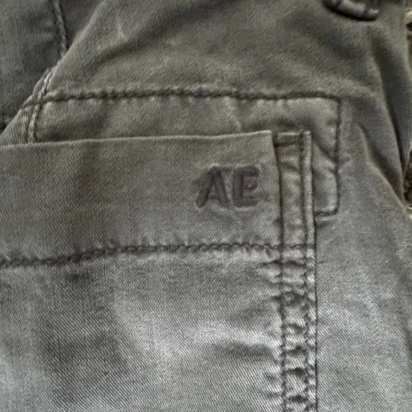Grey American eagle cargo stretch pants - Picture 3 of 4